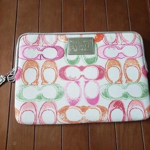 Coach MacBook 13” computer case coach poppy